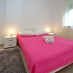 罗伯特公寓 * 扎达尔