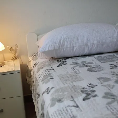Robert Apartment *